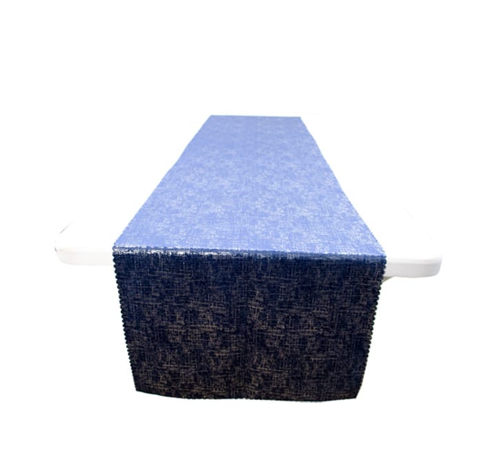 Velvet Table Runner (Scalloped Edges)
