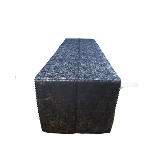 Velvet Table Runner (Scalloped Edges)