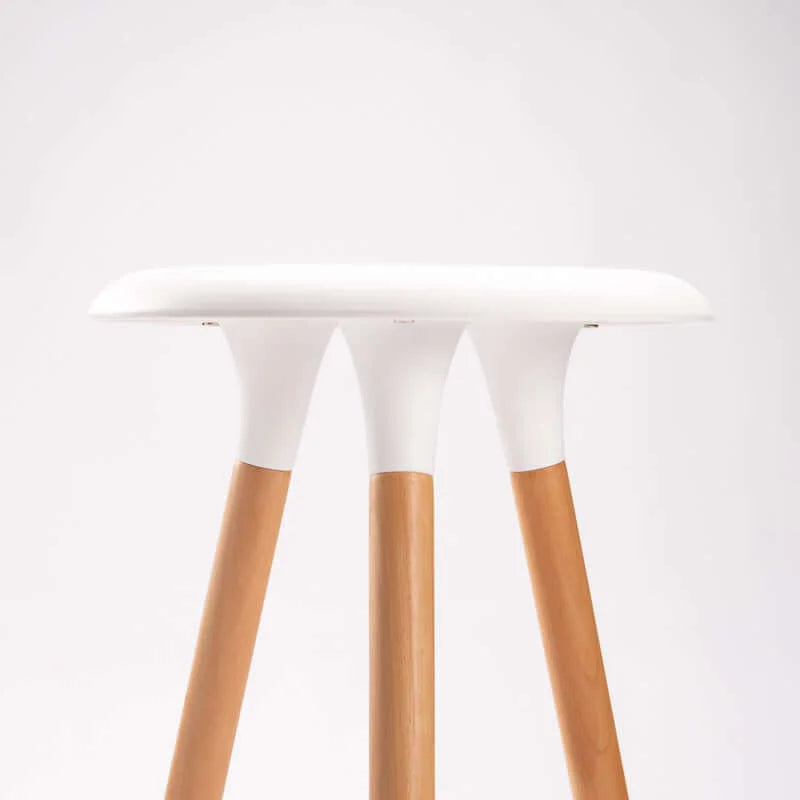 Yoyi Wooden Leg Barstool - White