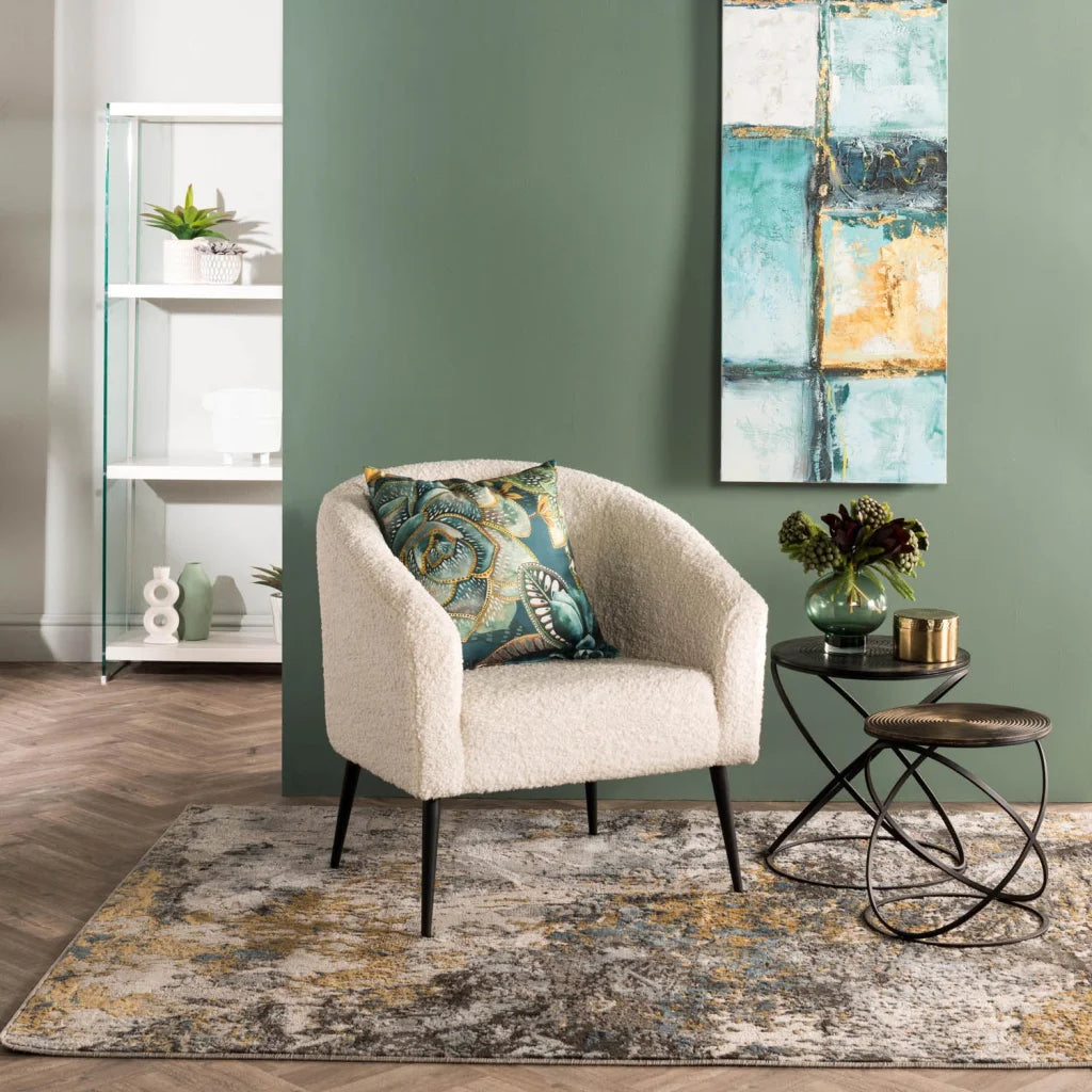 Abhilasha Fleece Chair