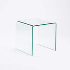 Clear Flute Reagul Glass Table